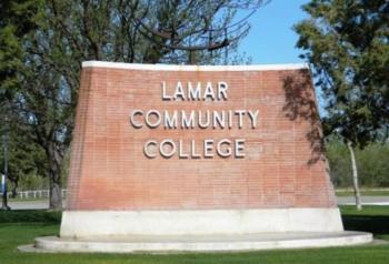 entrance sign reading 'LAMAR COMMUNITY COLLEGE'