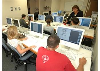 computer class with students and teacher