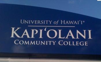 signage with 'University of Hawai'i Kap'iolani Community College'